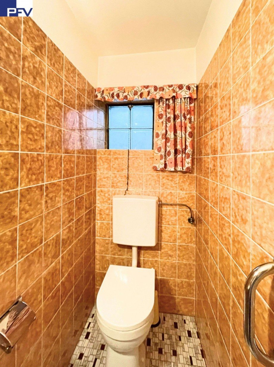 WC im Souterrain Einfamilienhaus Sachsen b. Ansbach