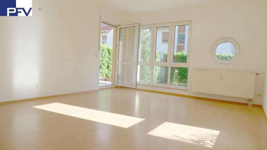 helles Wohnzimmer Erdgeschosswohnung Wendelstein