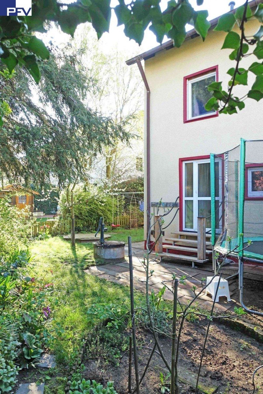 Nordansicht Doppelhaush�lfte Wendelstein