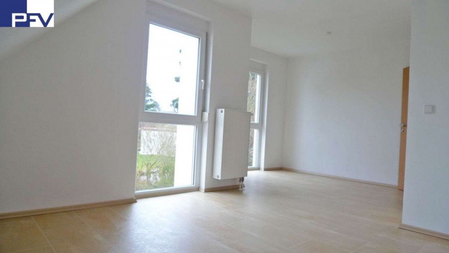 Schlafen mit Blick zur Ankleid Doppelhaush�lfte Weiherhaus