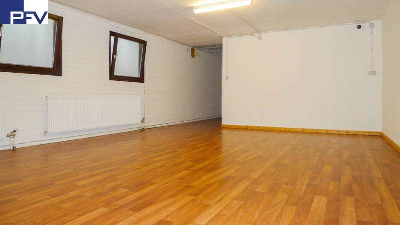 Hobbyraum zum Flur Reihenmittelhaus N�rnberg