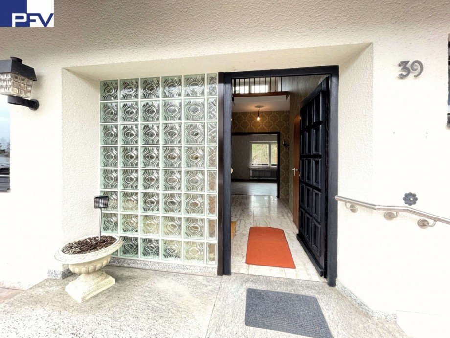 Hauseingang Einfamilienhaus Sachsen b. Ansbach