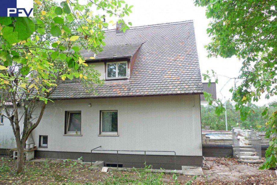 Haus Westansicht Grundst�ck Schwabach