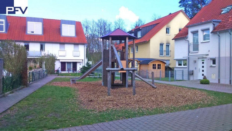 Kinderspielplatz in der N�he Reihenmittelhaus Wendelstein
