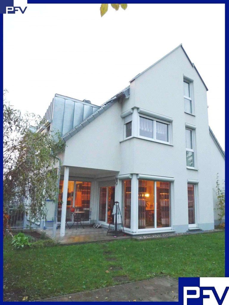 Sch�ne DHH in Weiherhaus Weiherhaus Doppelhaush�lfte Verkauft: Ruhiges & modernes Zuhause im Speckg�rtel N�rnbergs