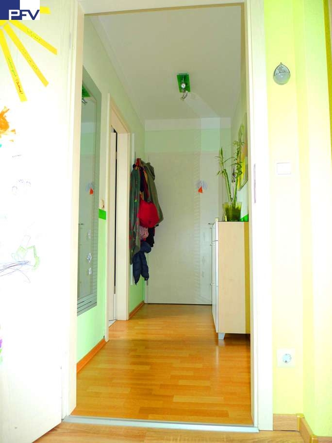Ger�umiger Flur Maisonettewohnung Wendelstein
