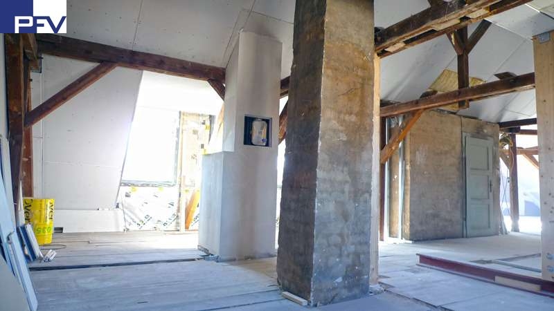 Sie m�chten eine Ankleide? Dachgeschosswohnung N�rnberg / St. Peter