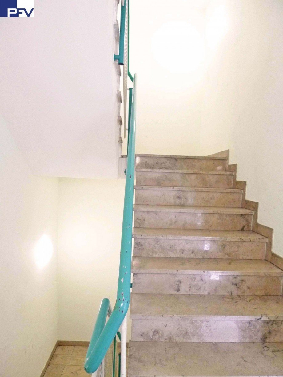 Treppenhaus Einzelhandel F�rth