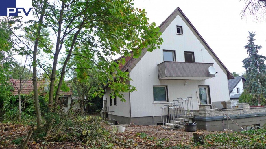 Haus S�d-West-Ansicht Grundst�ck Schwabach