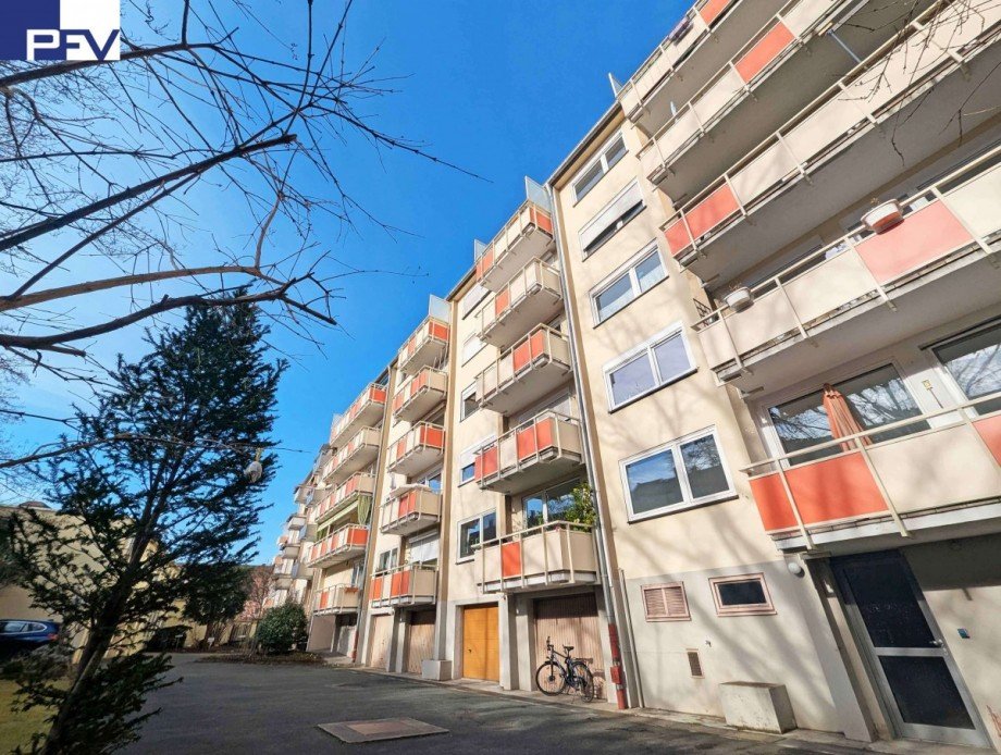 Anwesen-S�d-Ansicht Etagenwohnung N�rnberg
