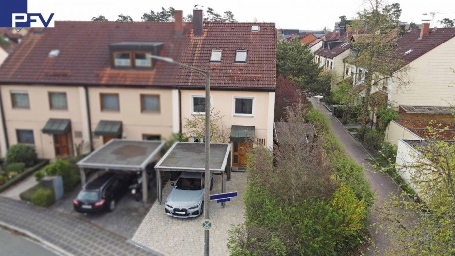 Luftansicht Vorderseite Haus N�rnberg