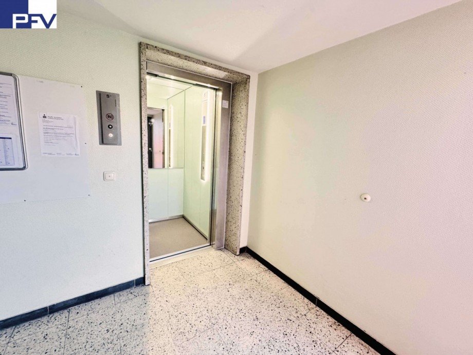 Aufzug (2020 erneuert) Etagenwohnung N�rnberg
