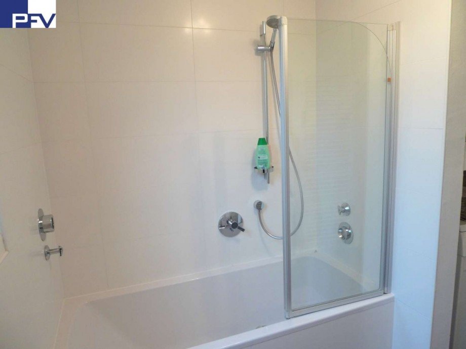 Wanne mit Duschabtrennung Etagenwohnung N�rnberg