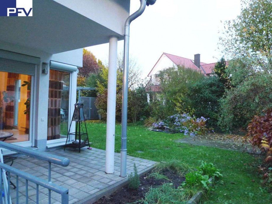 �berdachte Terrasse Doppelhaush�lfte Weiherhaus