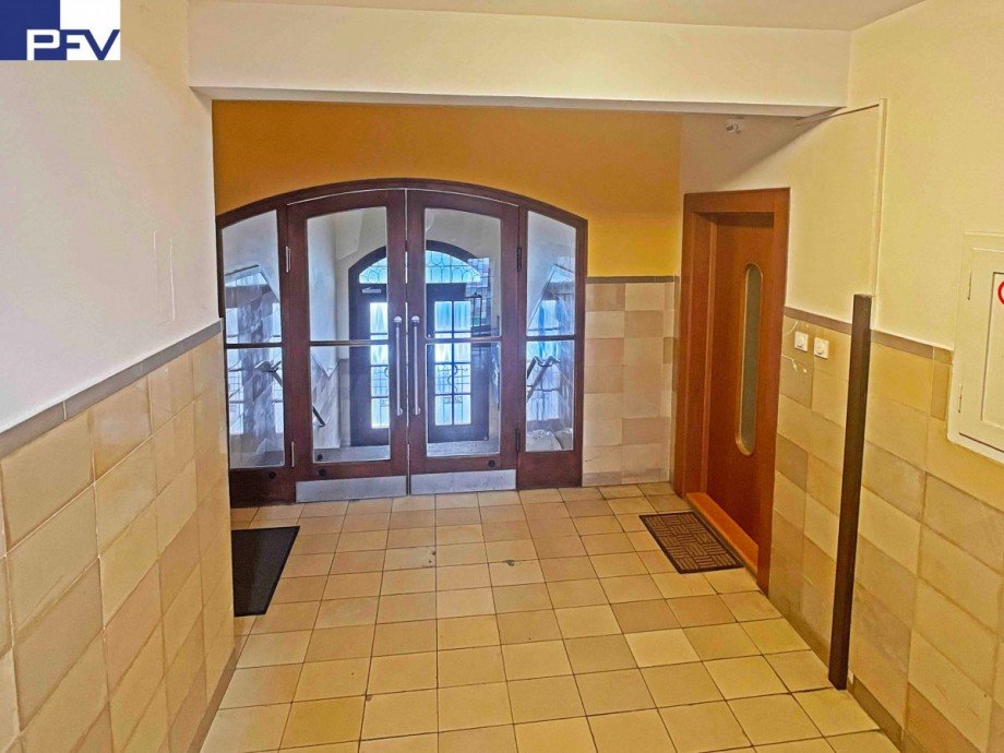 Eingangsbereich Dachgeschosswohnung N�rnberg