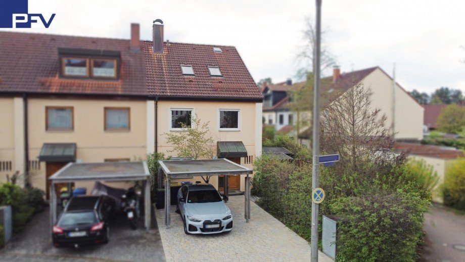 Luftansicht Vorderseite. Haus N�rnberg