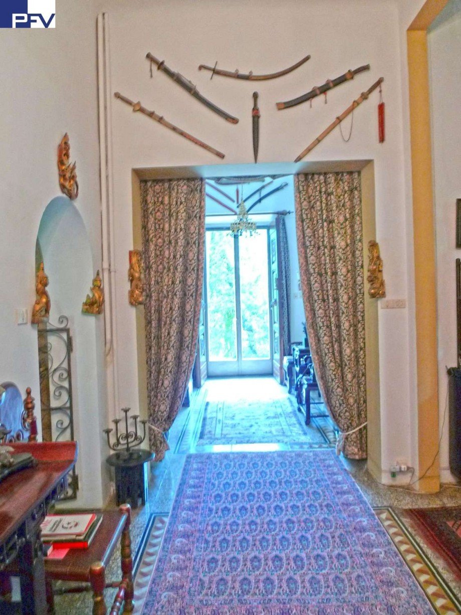 Heller und gro�z�giger Eingang Villa Impruneta