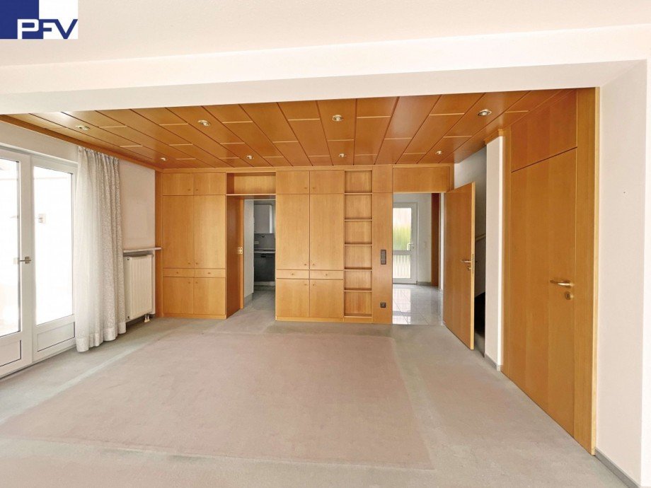 Ger�umiges Wohnzimmer Reiheneckhaus Pyrbaum