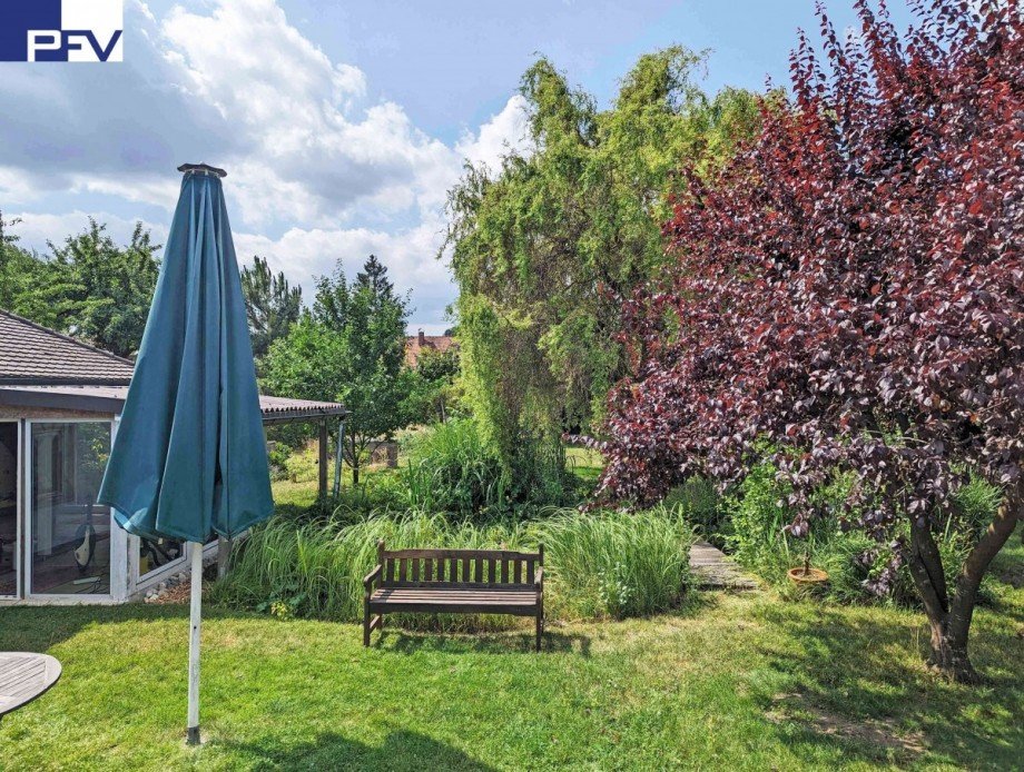 Garten PXL_20230704_090827108b Doppelhaush�lfte N�rnberg