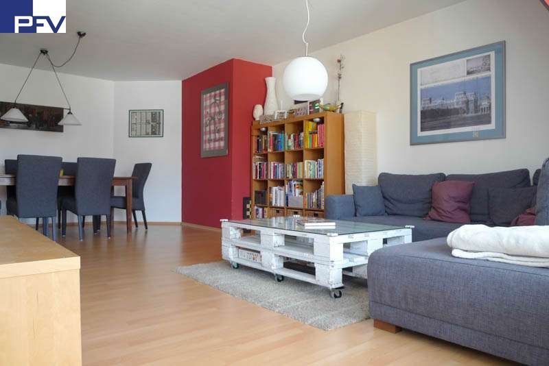 Gro�es Wohn- Esszimmer Maisonettewohnung N�rnberg