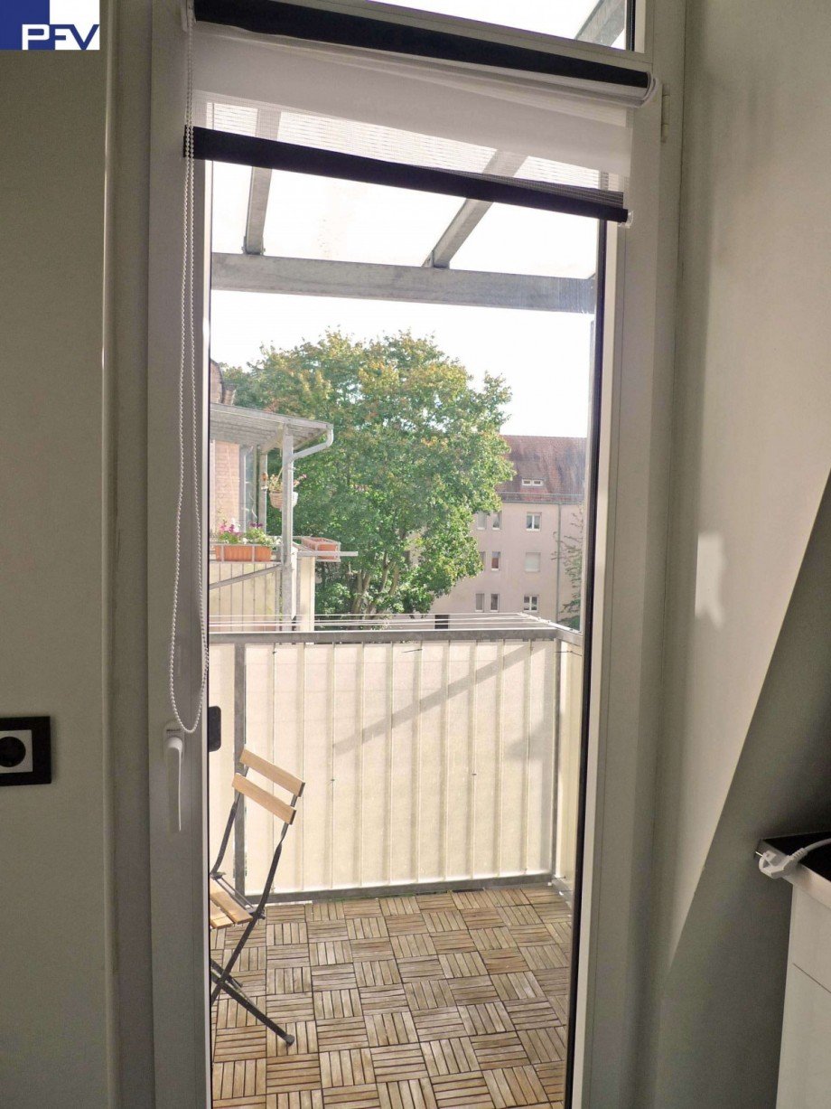 Zugang Balkon Dachgeschosswohnung N�rnberg