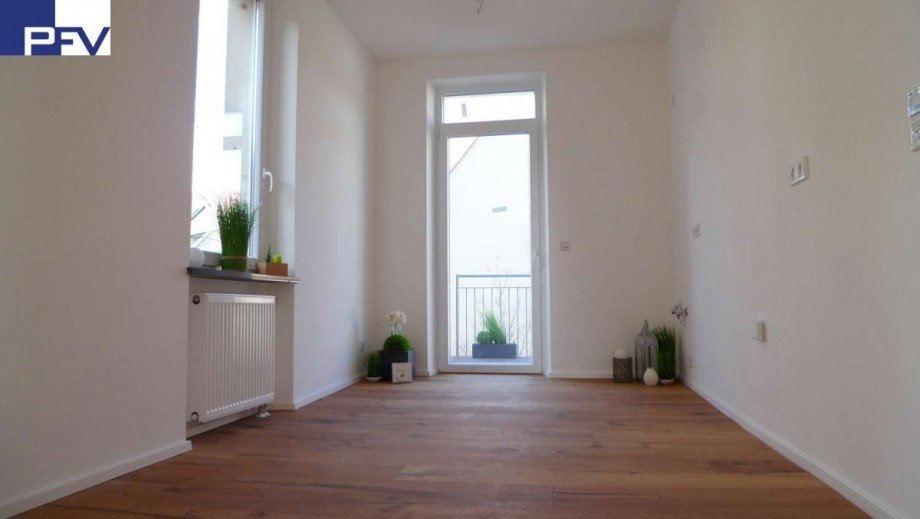 Gro�e K�che mit Zugang Balkon Etagenwohnung N�rnberg