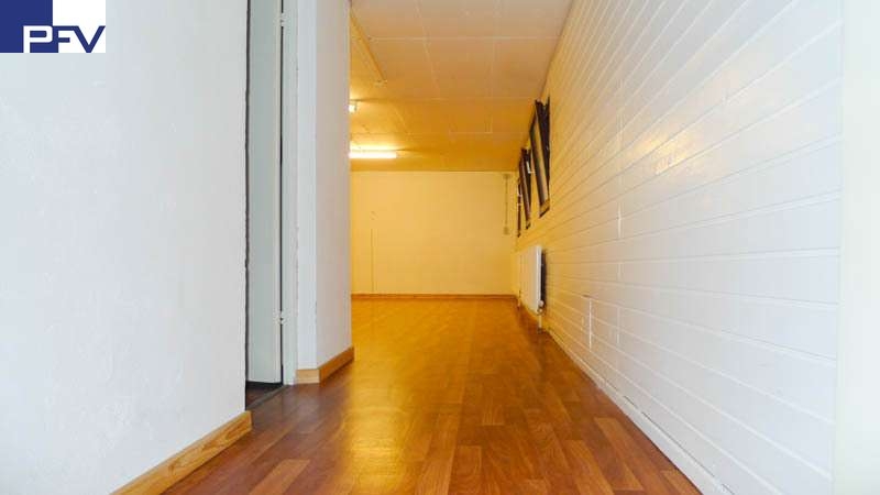 Blick in den Hobbyraum Reihenmittelhaus N�rnberg