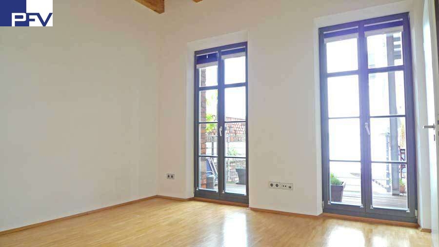 Freundlich helles Kinderzimmer Loft-Studio-Atelier F�rth