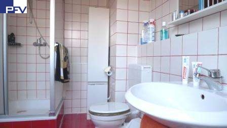 Bad im DG Reihenmittelhaus Wendelstein