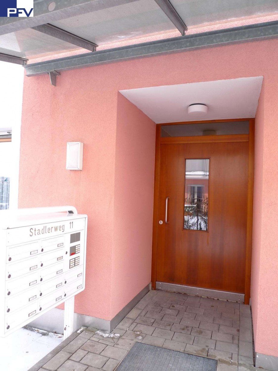 Eingangst�r Anwesen Wohnung Wendelstein