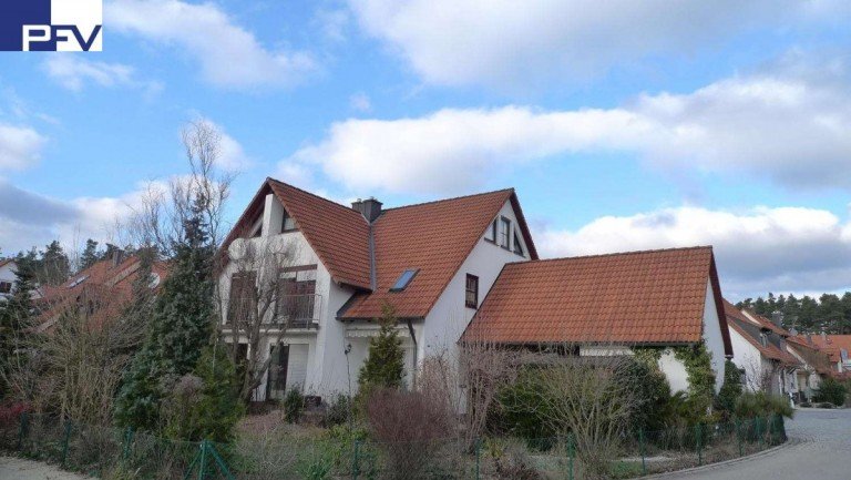 Sch�ne DHH - S�dansicht Rednitzhembach Doppelhaush�lfte Verkauft: Wo das Leben spielt: gem�tliches Zuhause in gepflegter DHH