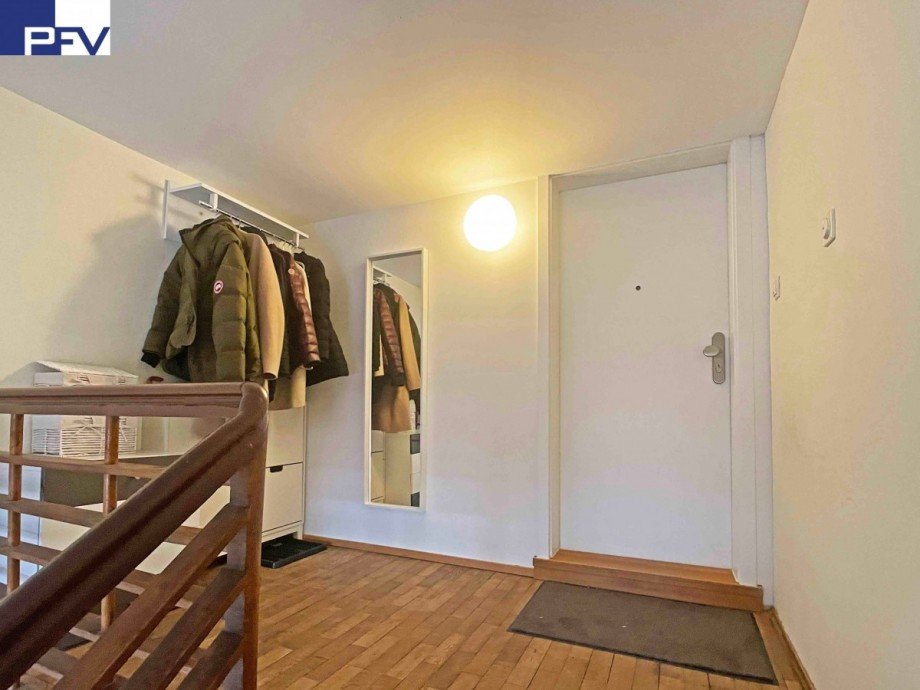 Wohnungseingang Dachgeschosswohnung N�rnberg