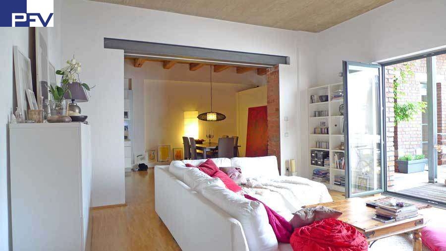 Helles & gro�z�giges Wohnen Loft-Studio-Atelier F�rth