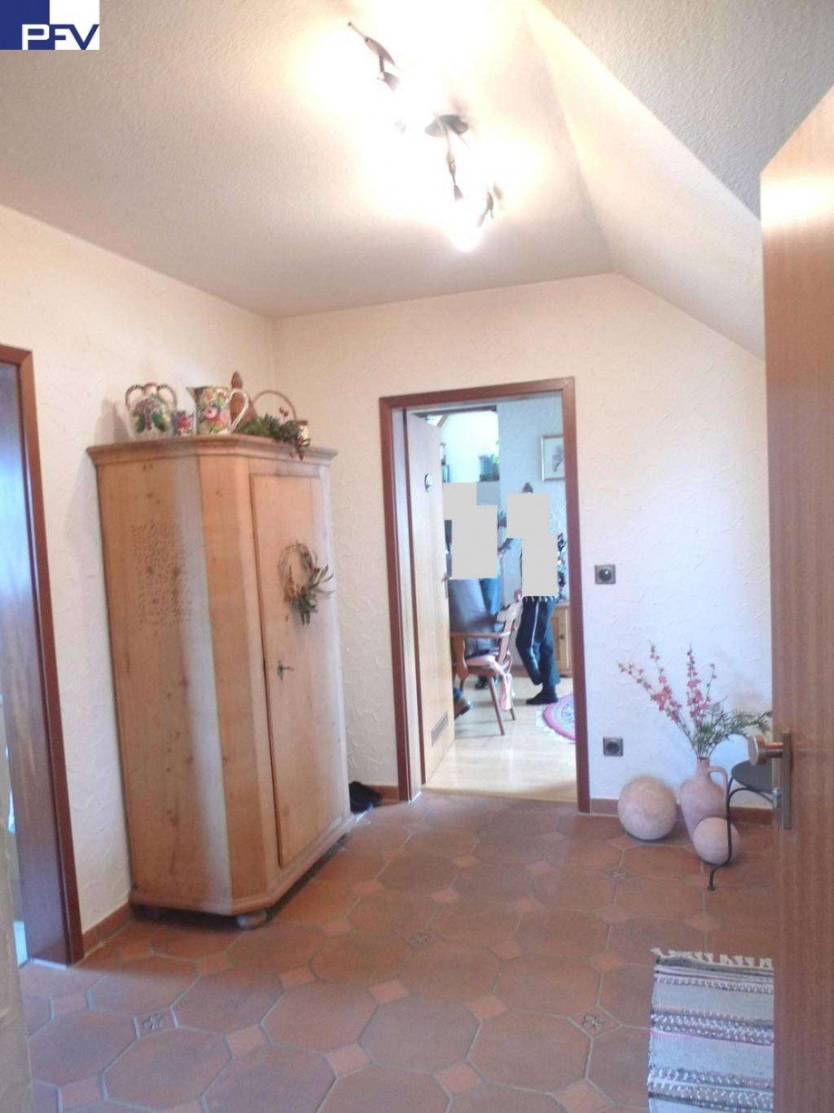 Flur Eingang Dachgeschosswohnung Wendelstein