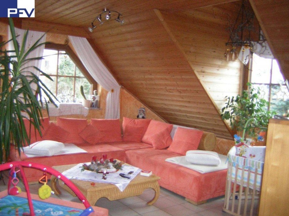 Wohnen im DG Haus Adelsdorf
